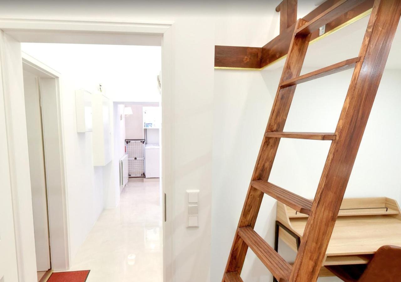 Apartment Hevals Palace